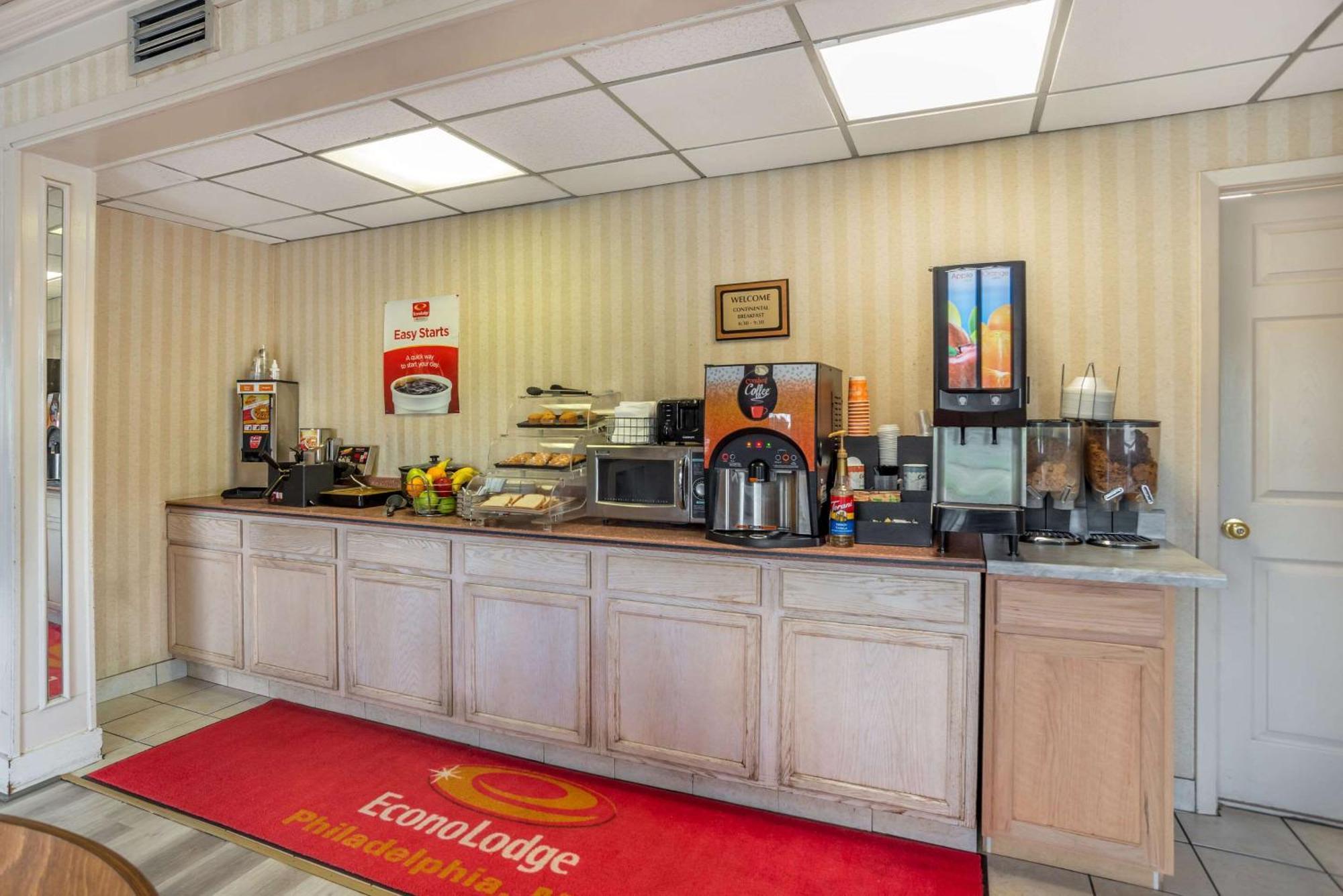 Econo Lodge Inn&Suites Filadelfia Exterior foto