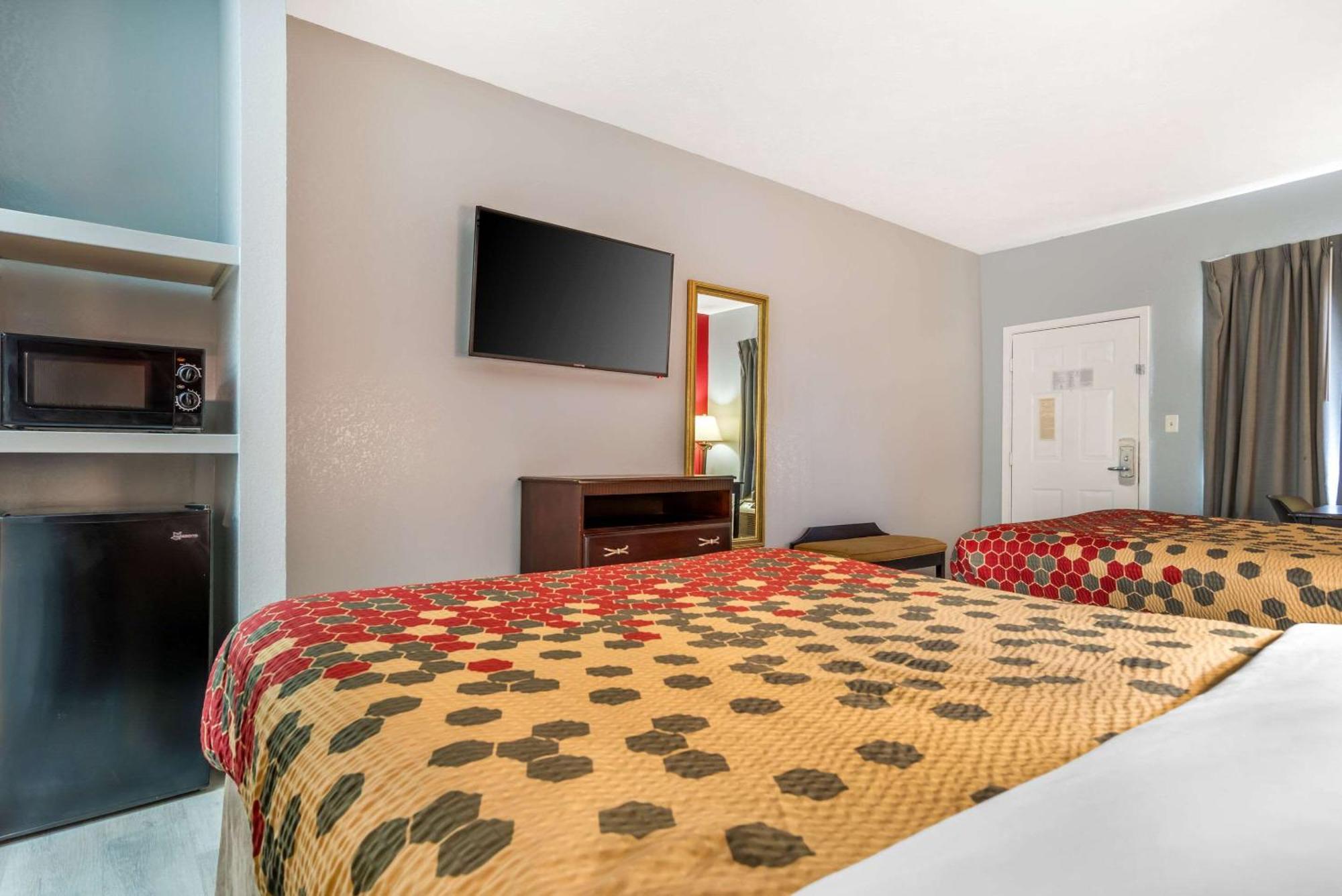 Econo Lodge Inn&Suites Filadelfia Exterior foto