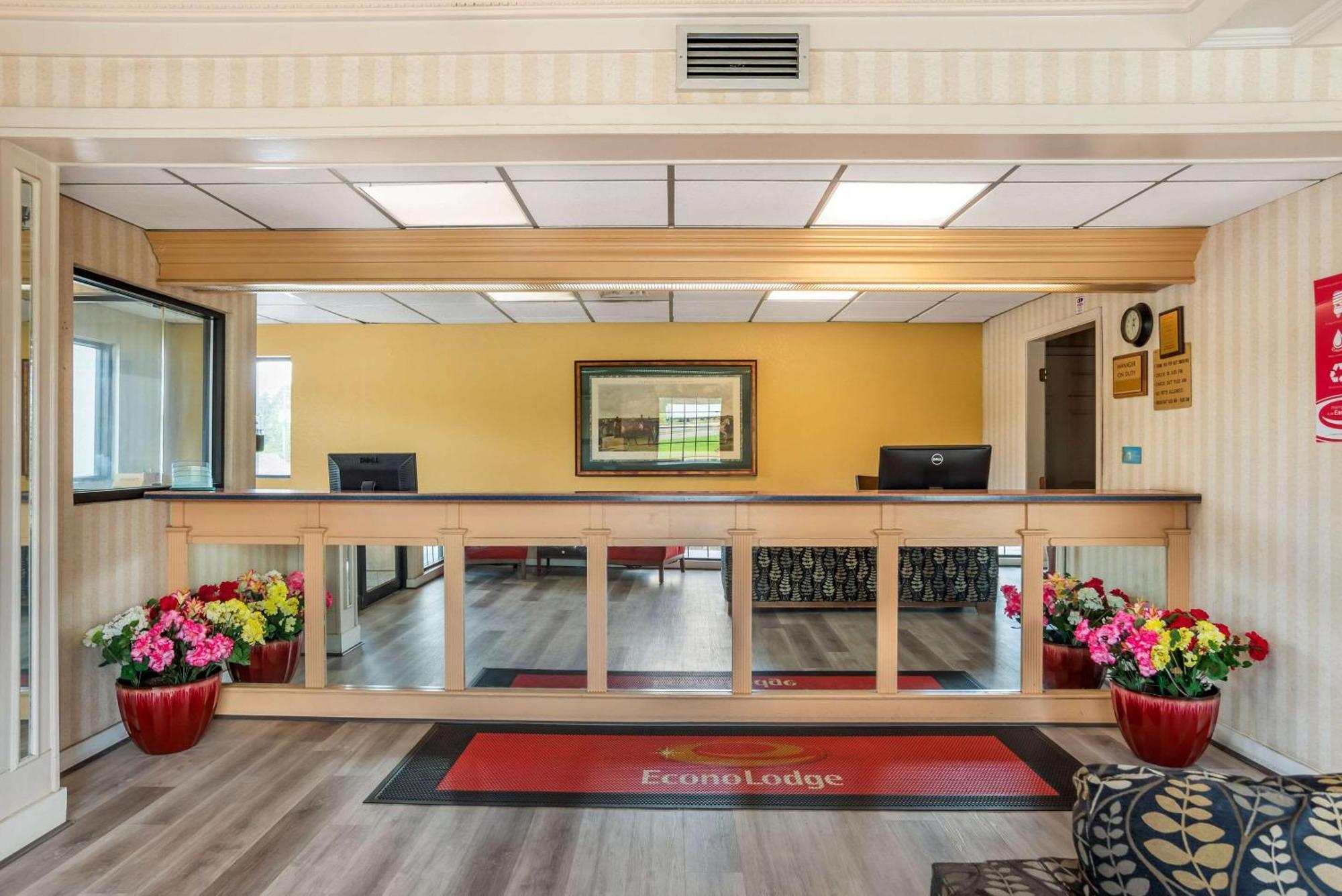 Econo Lodge Inn&Suites Filadelfia Exterior foto