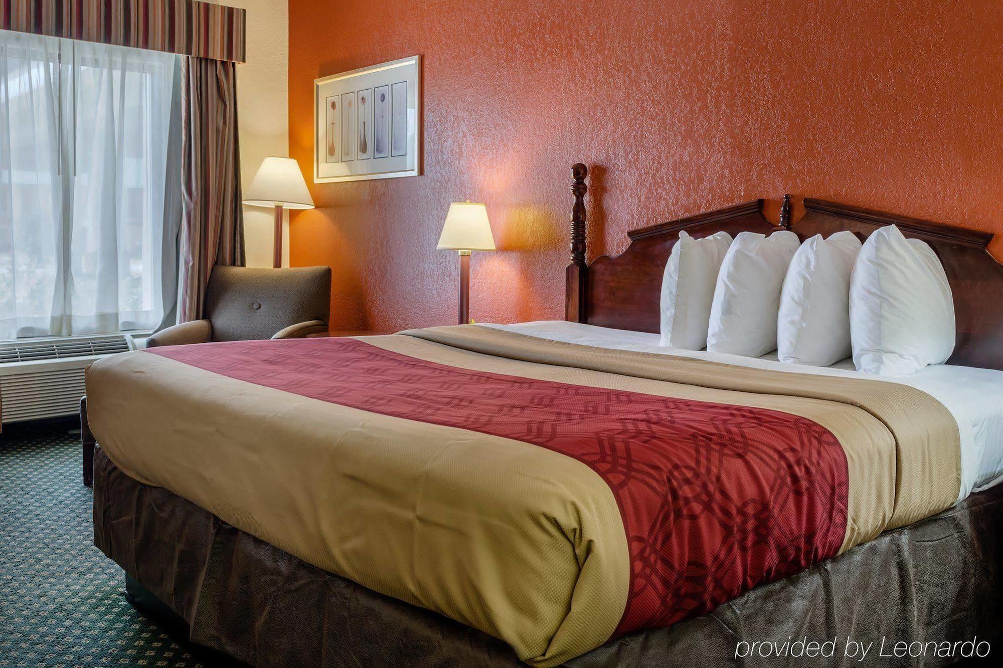 Econo Lodge Inn&Suites Filadelfia Exterior foto
