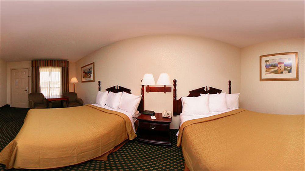 Econo Lodge Inn&Suites Filadelfia Exterior foto